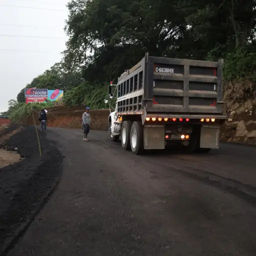 La Gremial de Transportistas envió camiones de diferentes tipos para hacer las primeras pruebas. Foto: CIV.