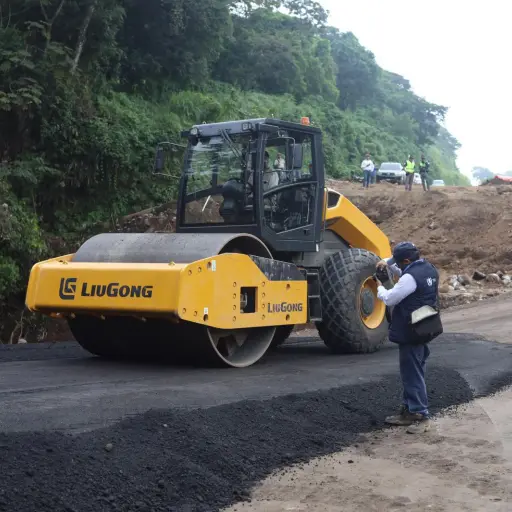 El paso puede ser usado por vehículos livianos, en lapsos de 20 minutos por cada sentido. Foto: CIV.