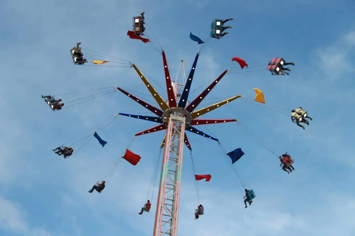 Los capitalinos ya pueden disfrutar de la feria patronal, que permanecerá abierta hasta el 18 de agosto. Foto: Alex Meoño.