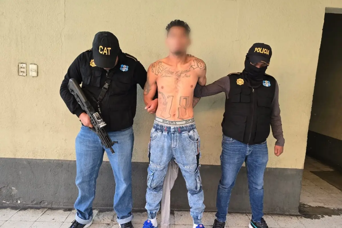 El detenido fue ubicado en la colonia El Milagro, zona 6 de Mixco. Foto: PNC.