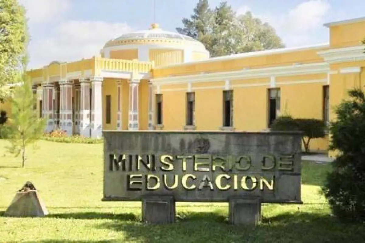 mineduc-ministerio-de-educacion-emisoras-unidas, 