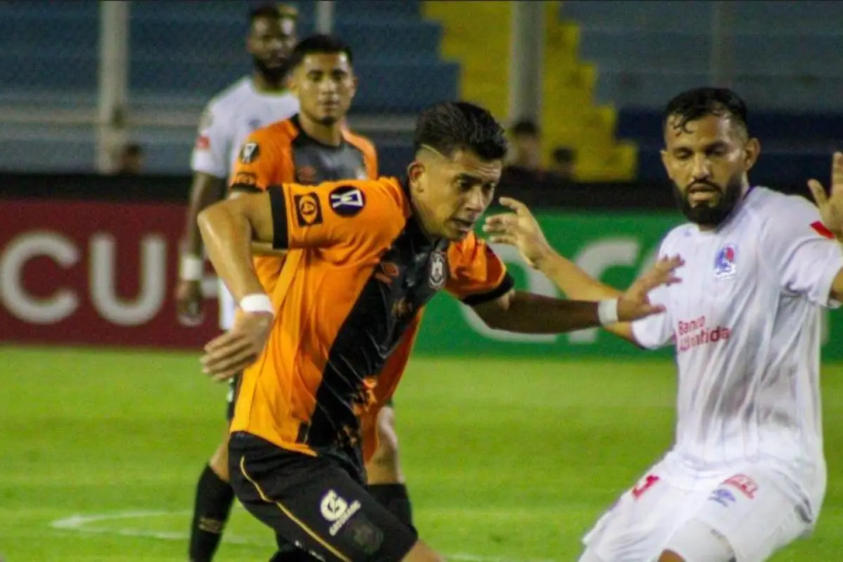 Foto: @cdaguilaoficial