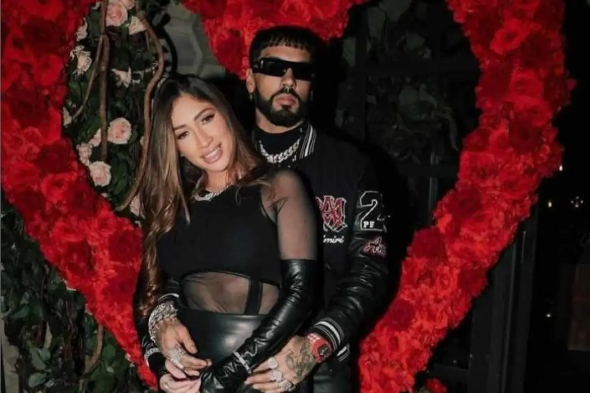 Anuel-AA-y-Laury-Saavedra.png, 