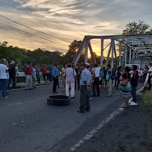 manifestacion y bloqueo ,