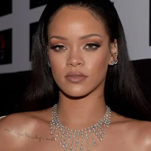 Rihanna-2-1.jpg ,