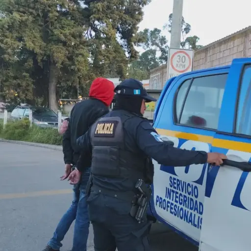 La PNC reportó la captura de otro hombre por portación ilegal de arma de fuego en San Cristóbal, Totonicapán. Foto: PNC.