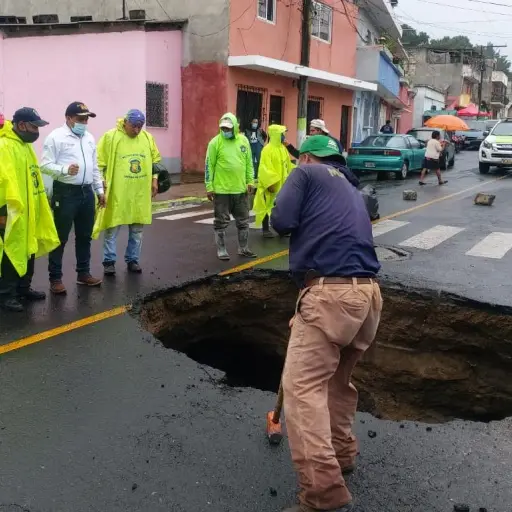 Los trabajos en la colonia Pablo Sexto se iniciaron el pasado  viernes. Foto: Conred.