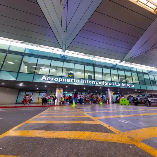 Aeropuerto La Aurora ,