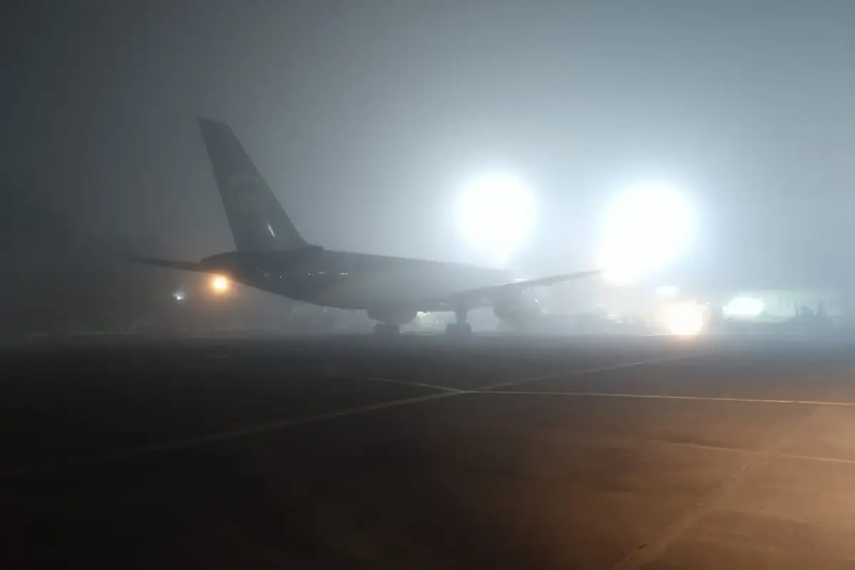 neblina-sobre-el-aeropuerto-la-aurora.jpeg, 