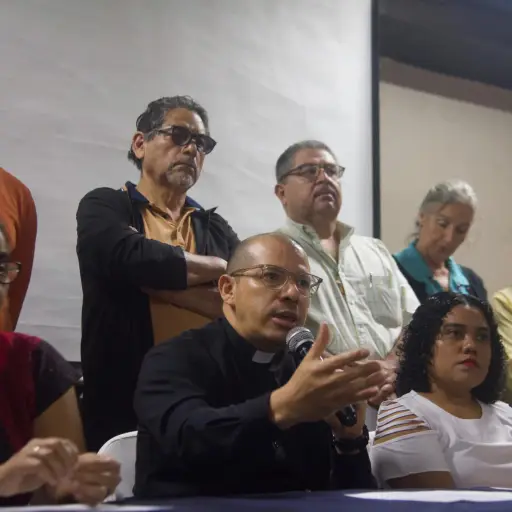 Representantes del sector interreligioso Centinela en una conferencia sobre comisiones de postulación. Foto: Omar Solís/EU