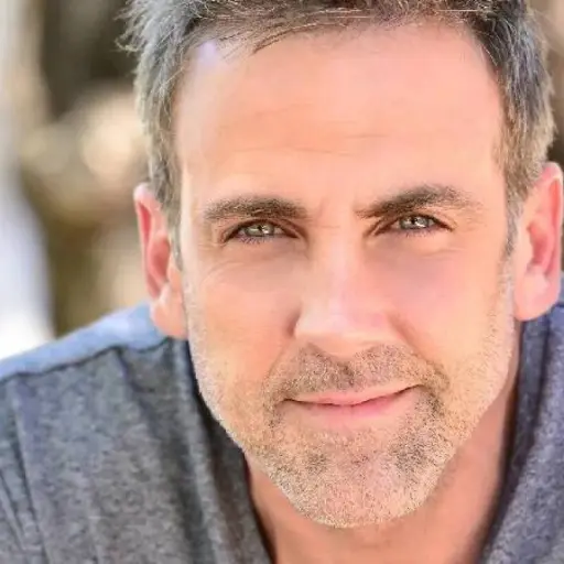 Carlos Ponce ,