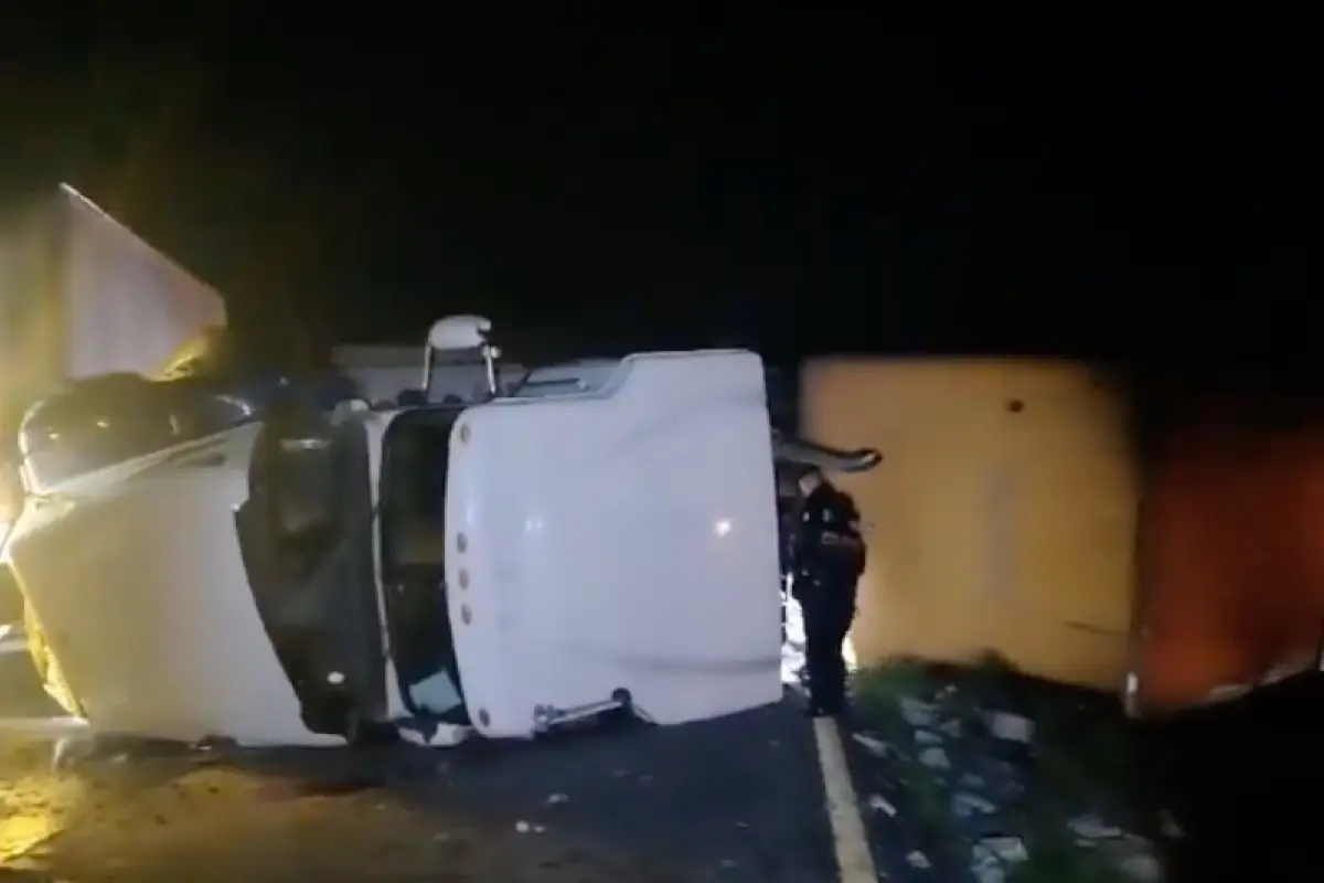 accidente-cabezal-escuintla-emisoras-unidas.jpg, 