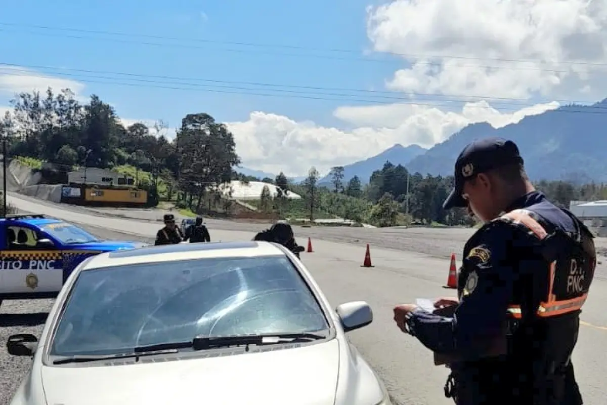 Los operativos se instalaron en Paticizía, Chimaltenango. Foto: PNC.