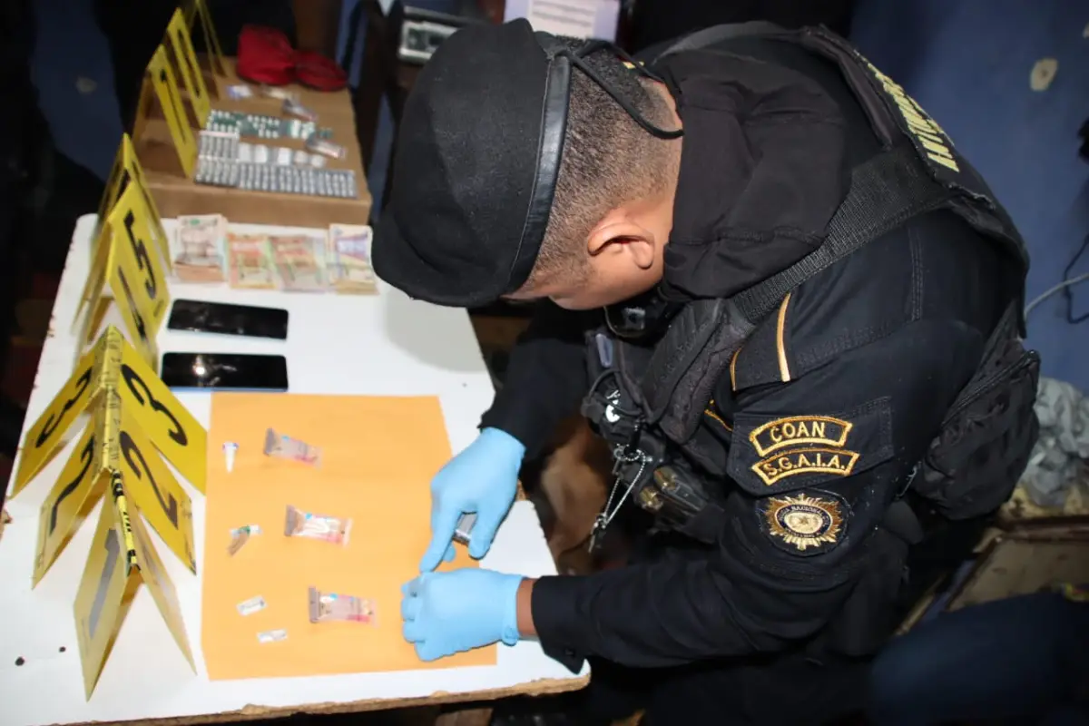 Uno de los operativos se desarrolló en la colonia Reformita, zona 12 de la capital. Foto: PNC.