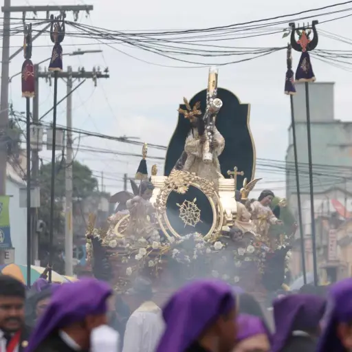 Autoridades viales calcularon que el recorrido tardará 18 horas. Foto: Alex Meoñó. 