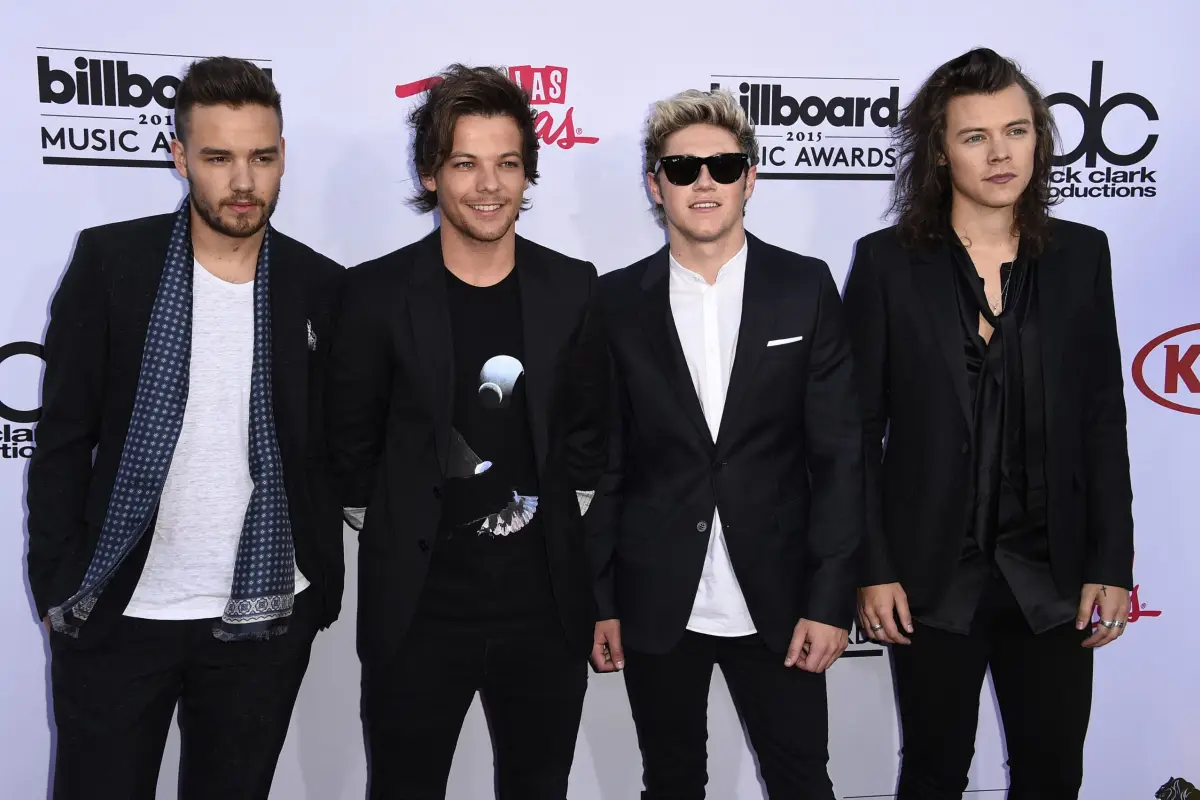 (FILES) The English-Irish pop band One Direction (Liam Payne left) attends the 2015 Billboard Music Awards, May 17, 2015, at the MGM Grand Garden Arena in Las Vegas, Nevada. - British singer Liam Payne, a former member of the best-selling pop group One Di