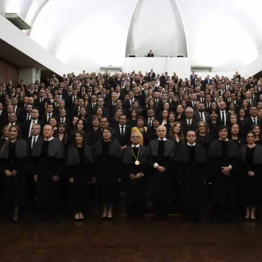 Los togados fueron juramentados en la sala de vistas de la CSJ. Foto. Alex Meoño.