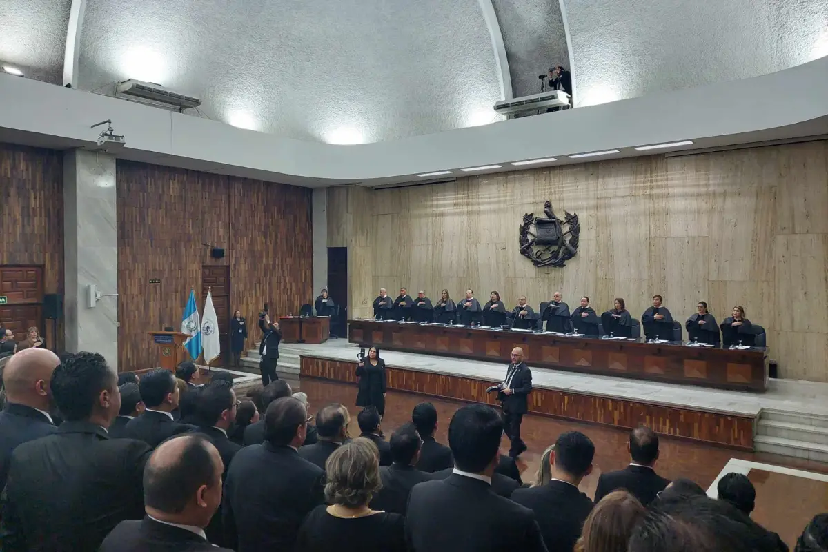 Los togados deberán volverse a reunir la tarde del domingo. Foto: Álex Meoño/ArchivoEU.