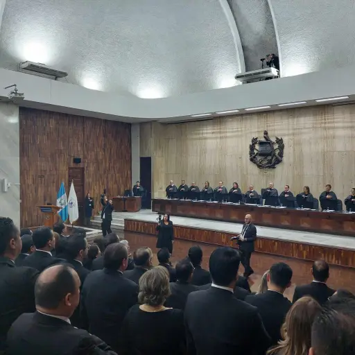 Los togados deberán volverse a reunir la tarde del domingo. Foto: Álex Meoño/ArchivoEU.