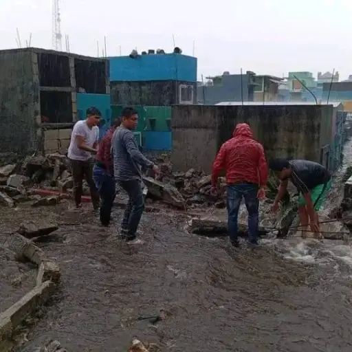 colapsa muro cementerio ,