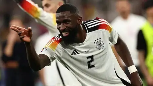Antonio Rüdiger anuncia su retiro de la selección alemana