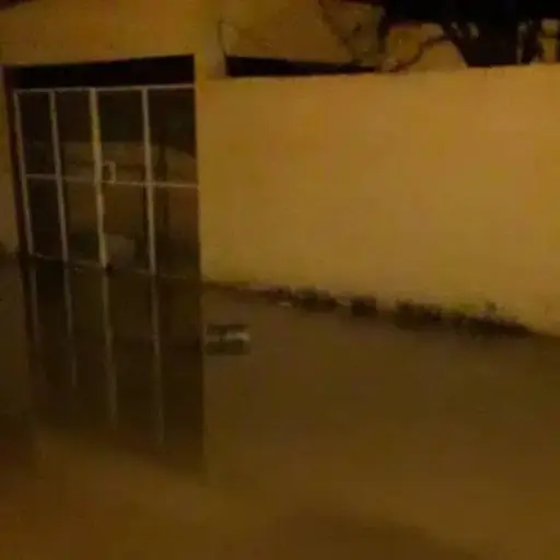 aterrador-video-mujer-vestida-de-novia-inundacion ,