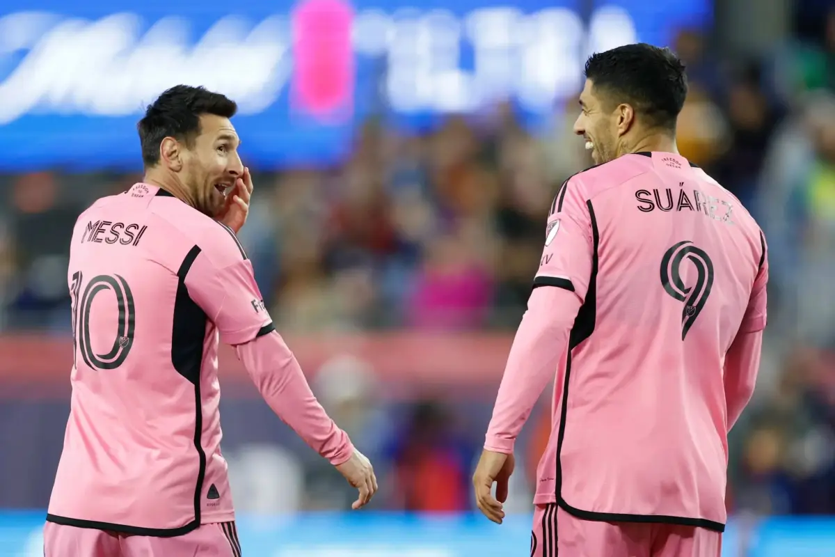 lionel-messi-y-luis-suarez-entre-los-finalistas-al-mvp-mls-octubre-2024-scaled-1.webp, 