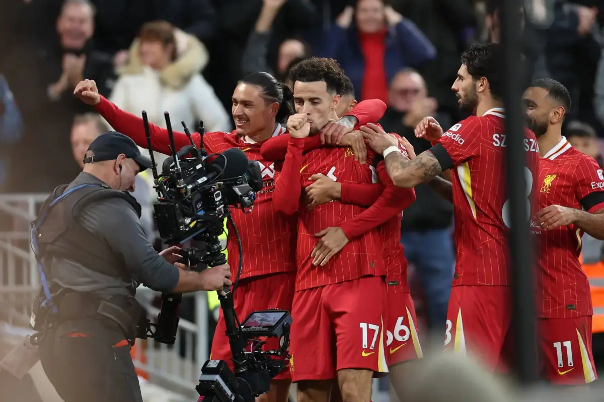 liverpool-lider-premier-league-octubre-2024-scaled-1.webp, 