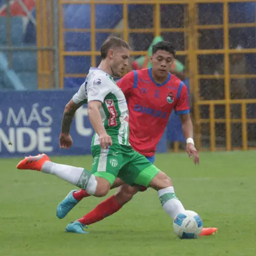 Partido entre Municipal y Antigua GFC en el Torneo Apertura 2024 - Alex Meoño