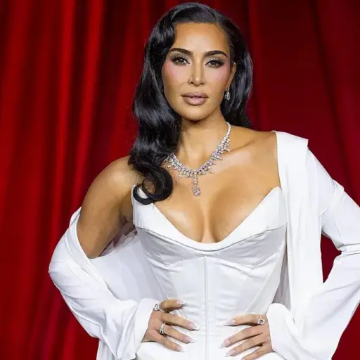 Kim Kardashian ,