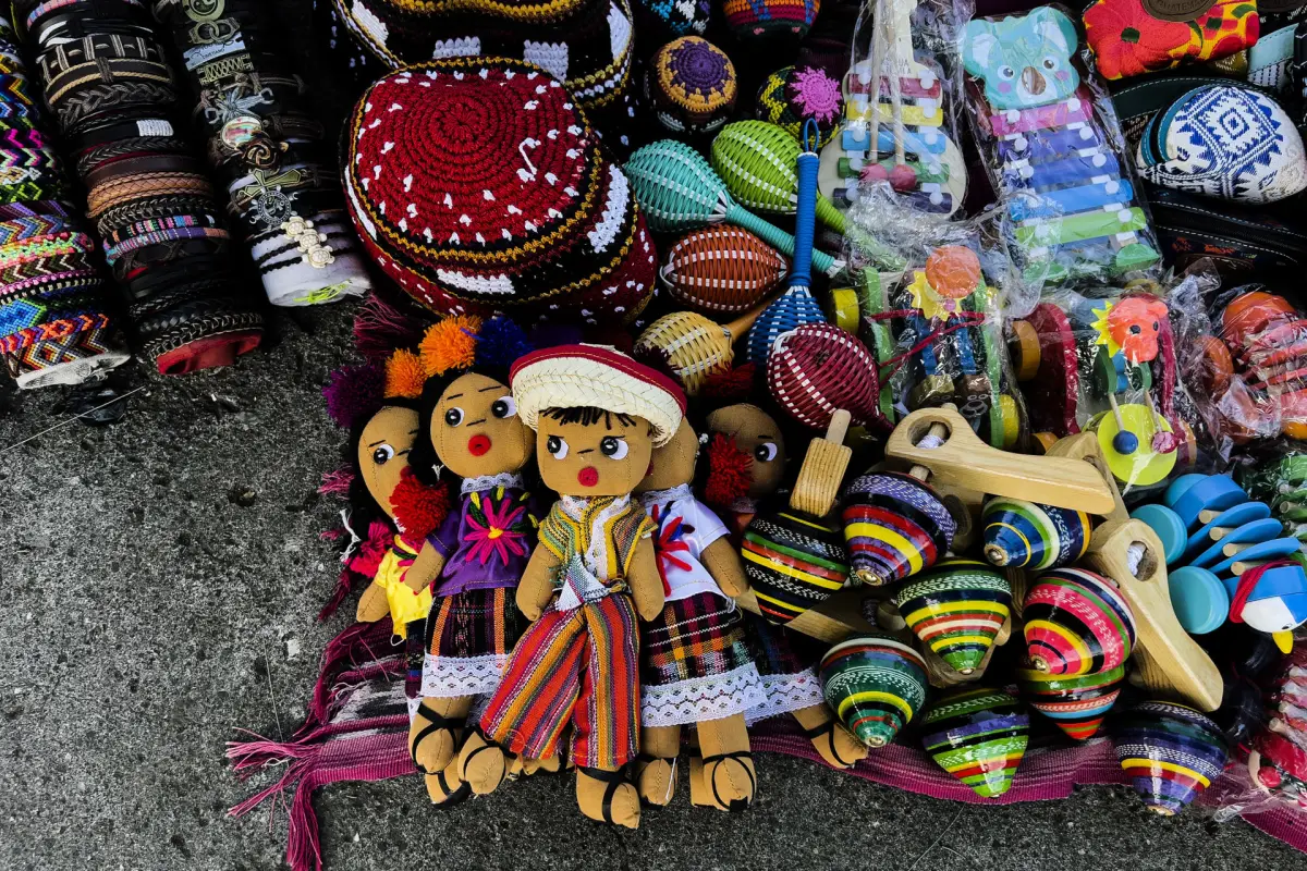 Artesanías en Antigua Guatemala. Foto: EFE