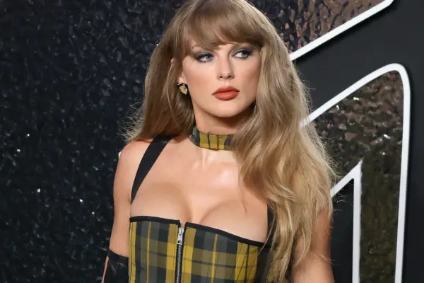 Encuentran restos humanos cerca de la casa de Taylor Swift