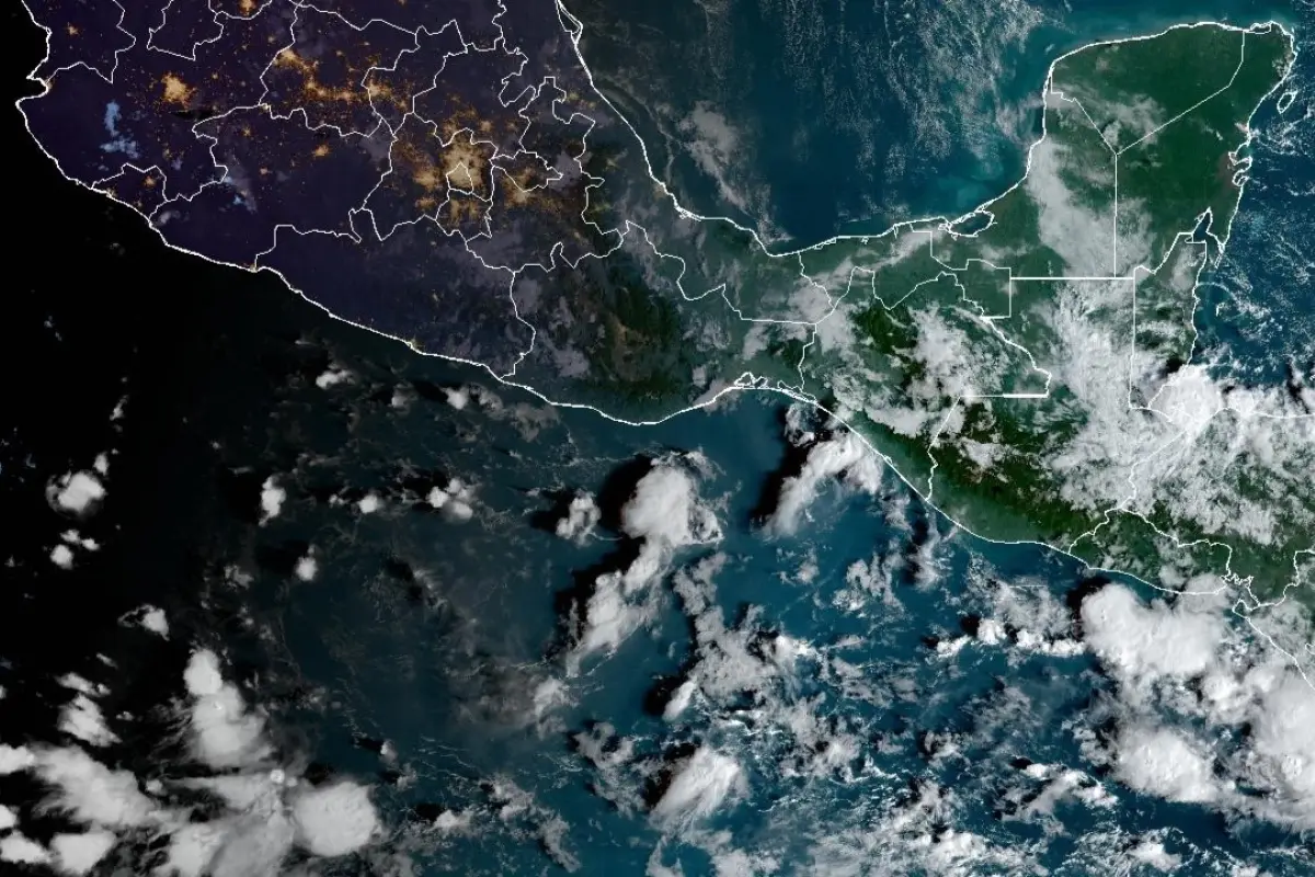 La imagen satelital muestra poca nubosidad en el sur del país, pero alta concentración en nororiente. 