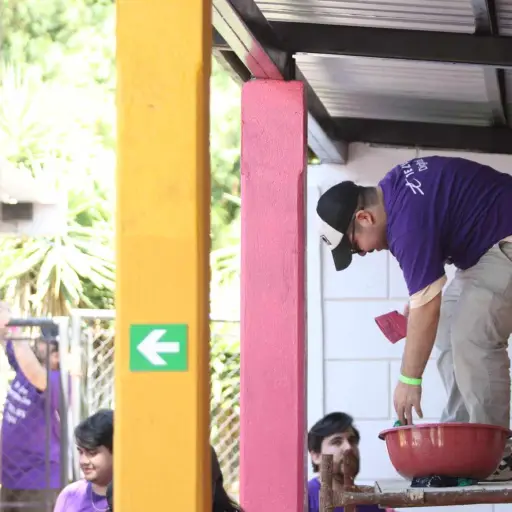 Los trabajadores de la firma Telus Digital conformaron un ejército de 1,500 voluntarios para trabajar en el proyecto. Foto: Álex Meoño.