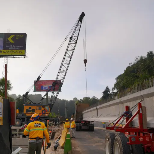 El CIV reportó que ya instaló cinco vigas en el área afectada. Foto: Covial. 