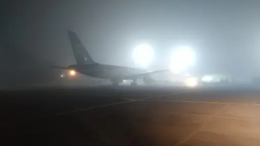 neblina-sobre-el-aeropuerto-la-aurora-1.jpeg ,