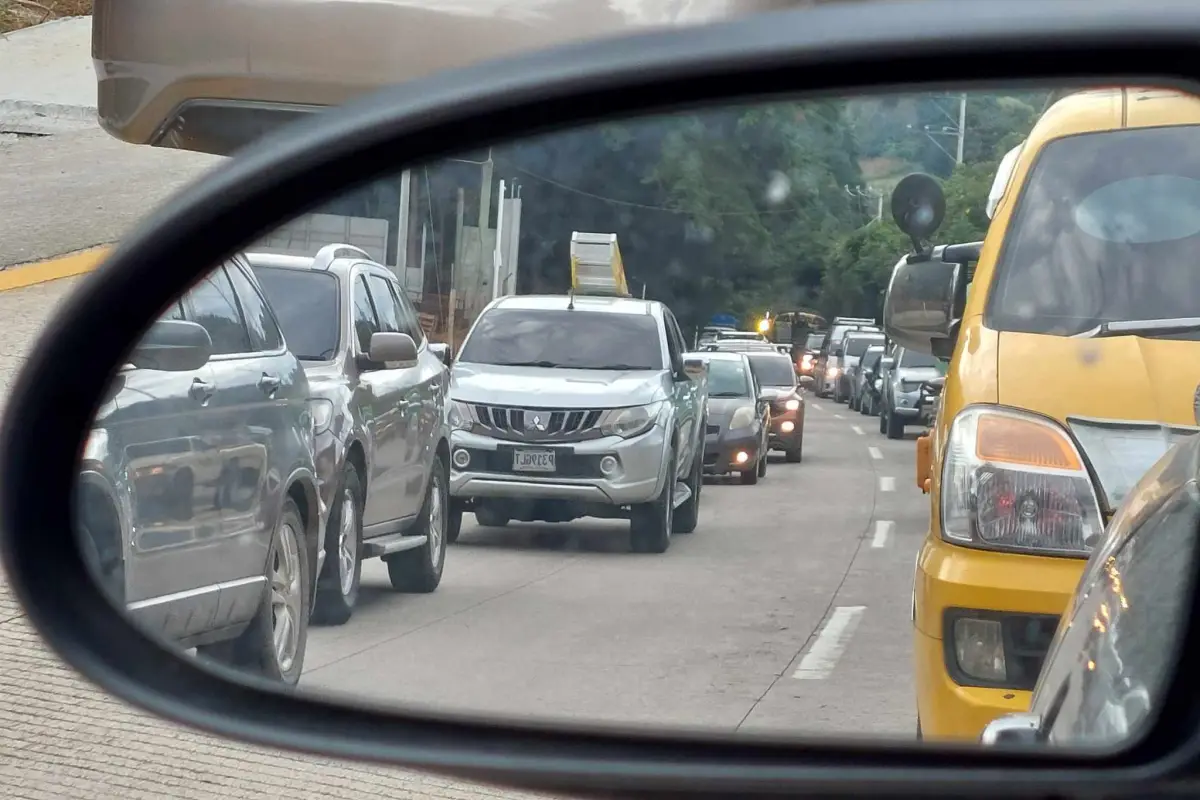 Autoridades del tránsito pidieron tomar precauciones para evitar contratiempos. , ArchivoEU/Álex Meoño.