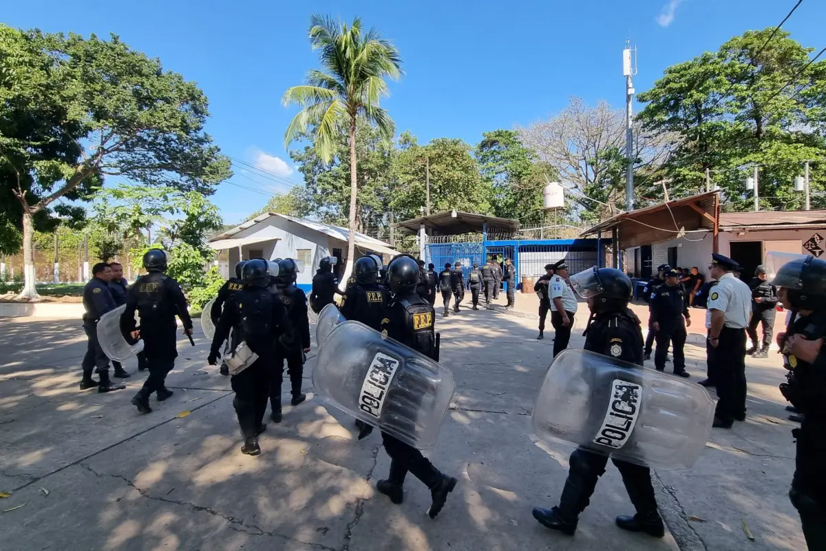 La requisa se inició a eso de las 6:00 horas en la Granja Penal Canadá. Foto; PNC.