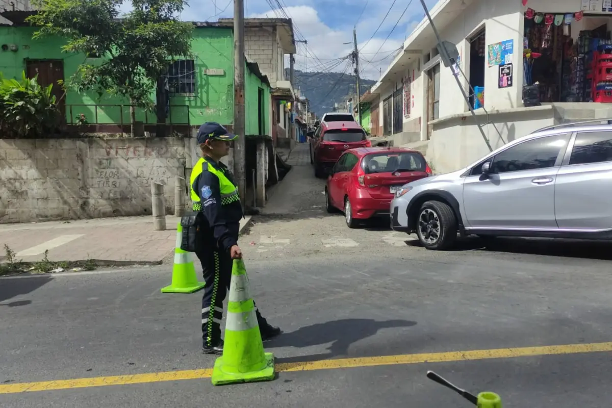 La PMT de Villa Nueva realiza desvíos en el sector de Bárcena, por el desarrollo del convite local., Archivo.