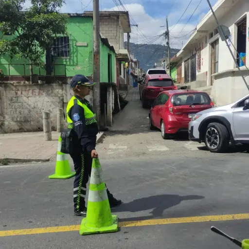 La PMT de Villa Nueva realiza desvíos en el sector de Bárcena, por el desarrollo del convite local. ,Archivo.