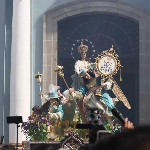 El recorrido de la Inmaculada Concepción de María marca el inicio de las actividades religiosas por Navidad. Foto: Alex Meoño.