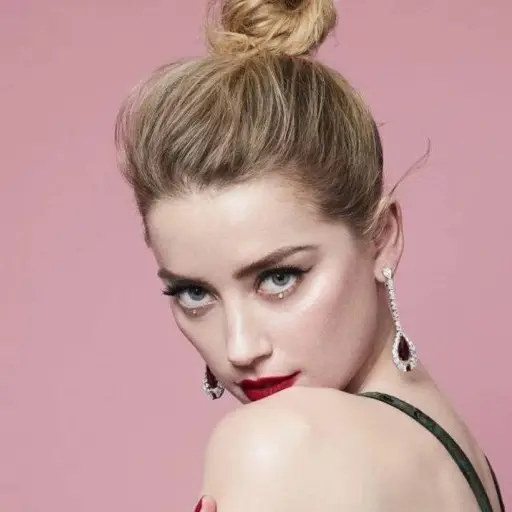 Amber Heard ,