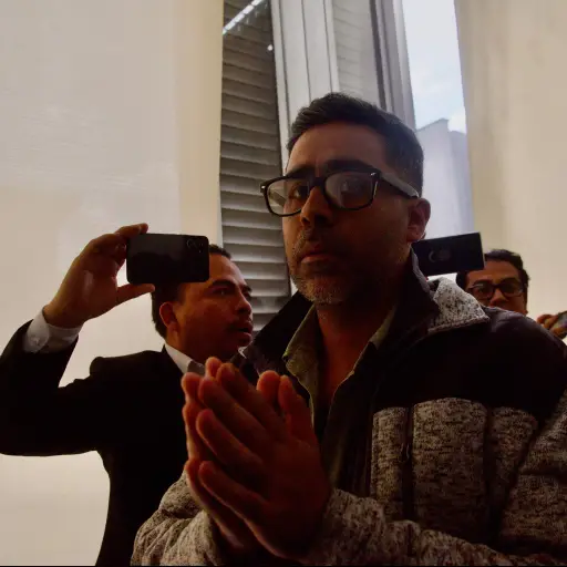 David Barrera evitó dar declaraciones a la prensa tras salir de la audiencia donde fue ligado a proceso. ,Omar Solís/Emisoras Unidas