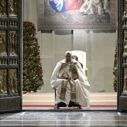 El Pontífice inaugura el Jubileo Ordinario 2025, que se prolongará hasta el 6 de enero de 2026.  ,Foto EFE