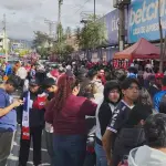 Aficionados de Xelajú adquieren boletos para la final.  ,Wilber Colloy.  