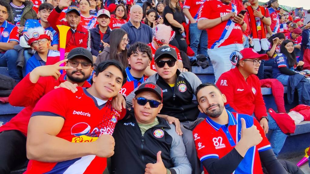 Aficionados de Xelajú MC en la final de vuelta del Torneo Apertura 2024 | Willber Colloy