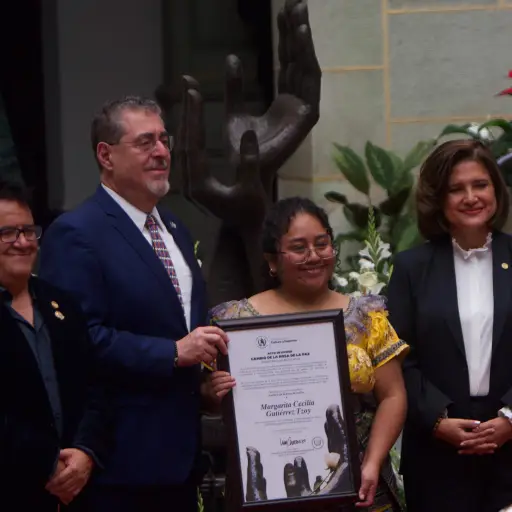 . ,Omar Solís/Emisoras Unidas