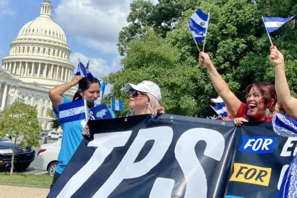 Migrantes centroamericanos piden a Biden aprobar o extender el TPS para migrantes de sus países., EFE