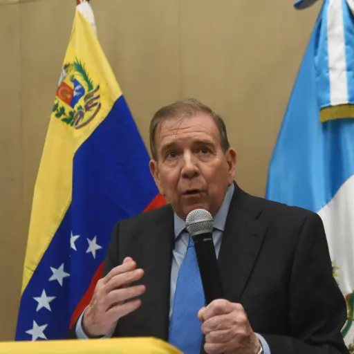 El líder opositor venezolano Edmundo González Urrutia brindó una conferencia en Guatemala. ,Omar Solís/Emisoras Unidas