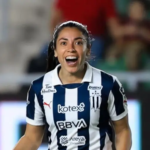 Ana Lucía Martínez celebra gol ante Mazatlán 